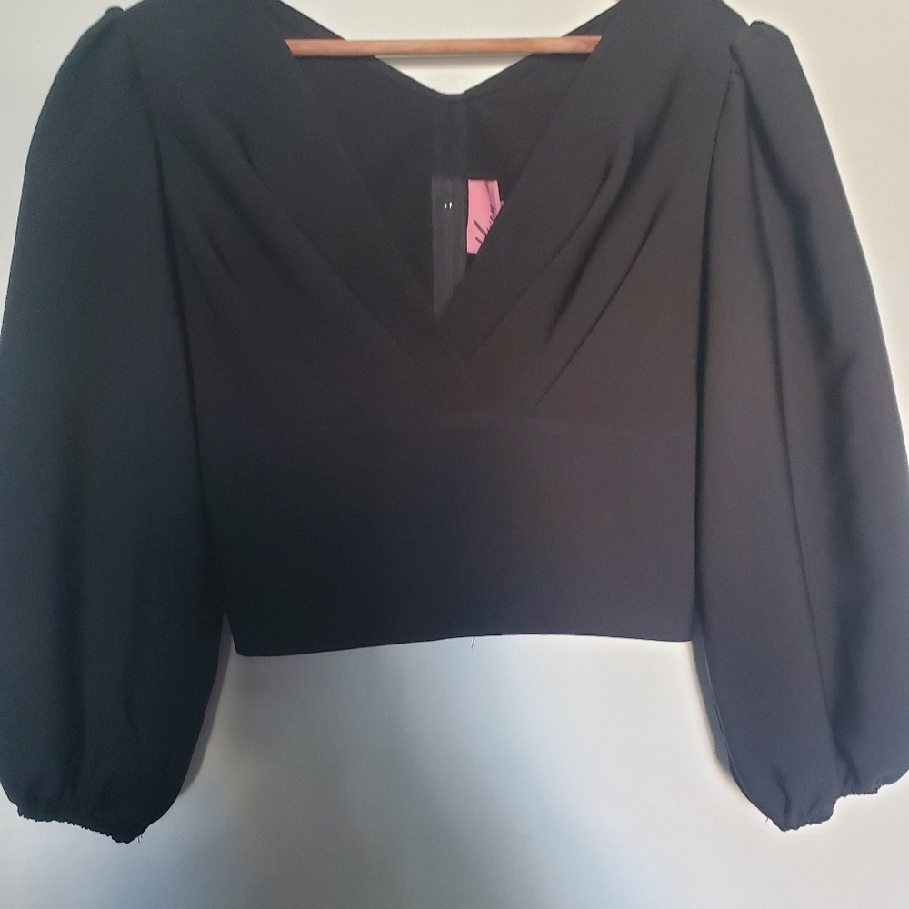 Vixen by Micheline Pitt Black Crop Puff Sleeve Blouse - EUC